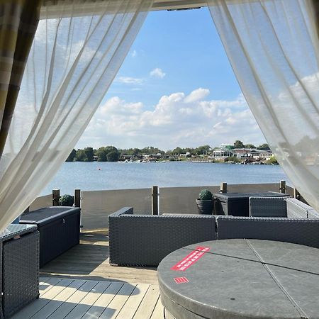 Lake View With Private Hot Tub At Tattershall Lakes Villa Exterior photo